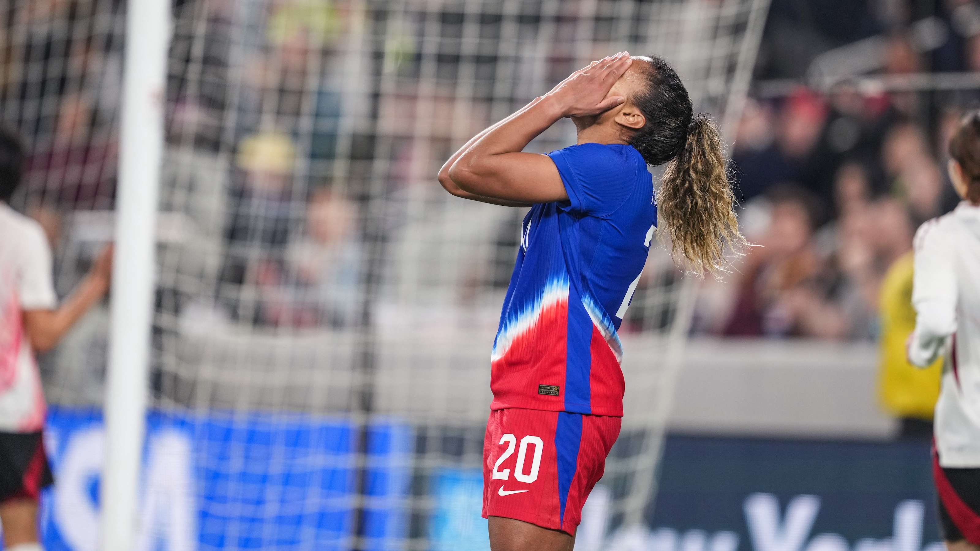 面来深入探 面来深入探